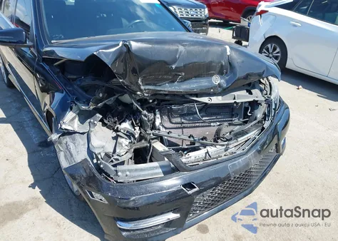 2014 Mercedes-Benz C 250 Sport из США, поврежденный, VIN WDDGF4HB3EA956882